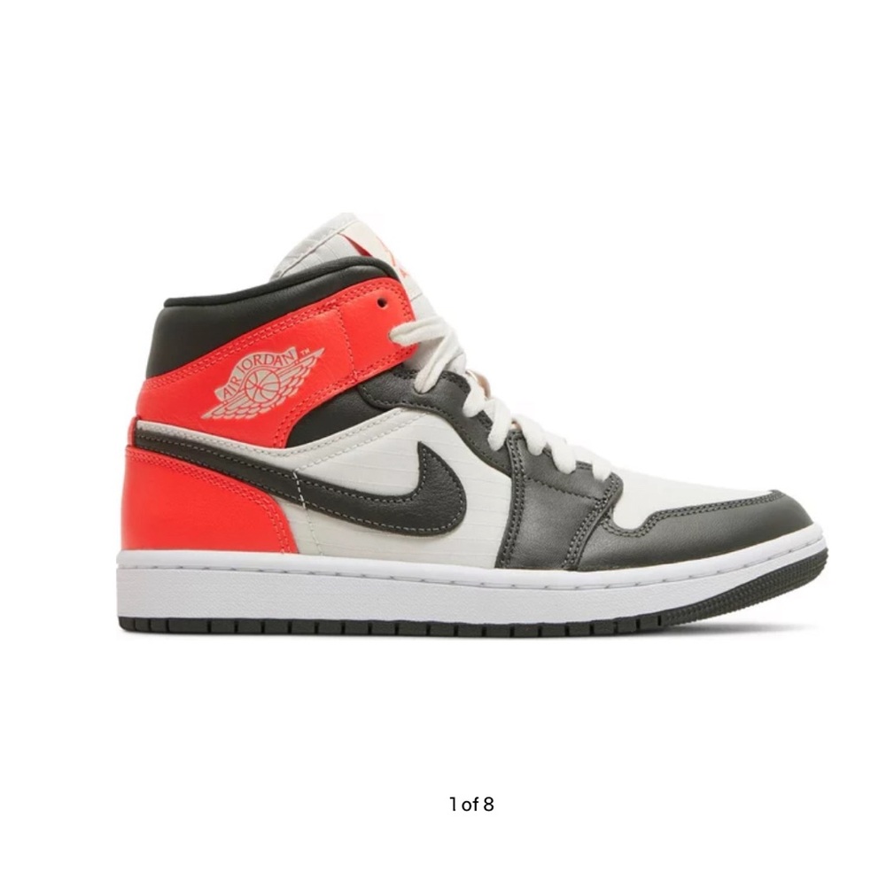 Wmns Air Jordan 1 Mid SE 'Newsprint'